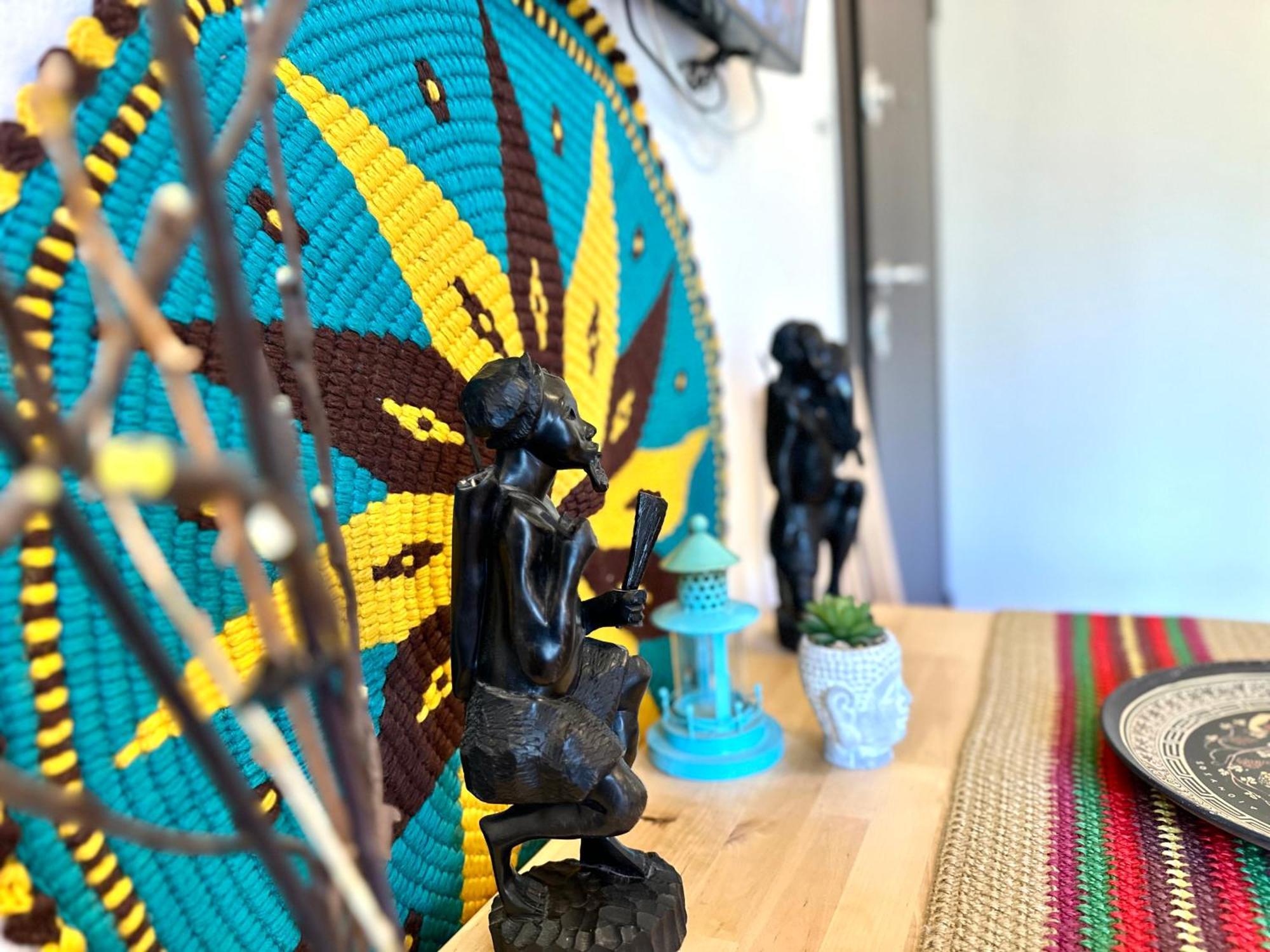 Bohemian In Glyfada Apartment